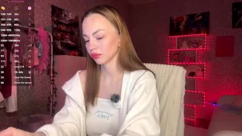 Sofia online show from 12/02/25, 05:13