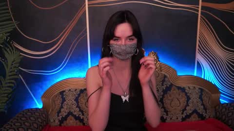 Snapshot of berrydiva chatting on 11/07/25, 09:15 Violette online show from 11/07/25, 09:15