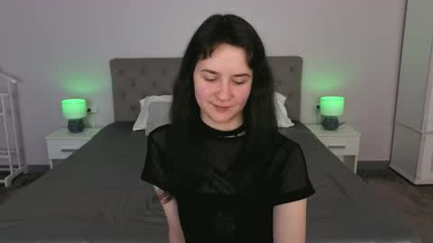 Violette online show from 04/27/26, 08:18