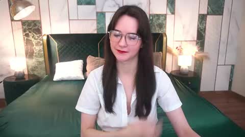 Violette online show from 07/25/26, 06:44