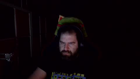 Snapshot of bertirally15 chatting on 03/28/26, 10:42 bertirally15 online show from 03/28/26, 10:42