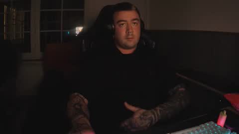 berto3389 online show from 04/09/26, 12:43