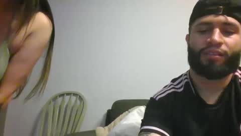 Snapshot of besosypasion chatting on 11/17/25, 11:54 besosypasion online show from 11/17/25, 11:54