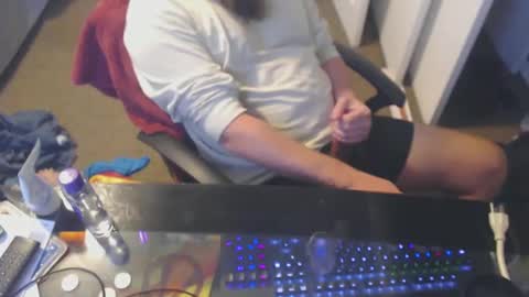 Snapshot of best_kept_secret23 chatting on 09/29/25, 07:30 Best Kept Secret23 online show from 09/29/25, 07:30