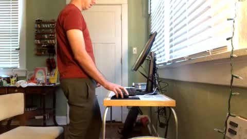 Snapshot of best_triam chatting on 11/02/25, 09:39 best_triam online show from 11/02/25, 09:39