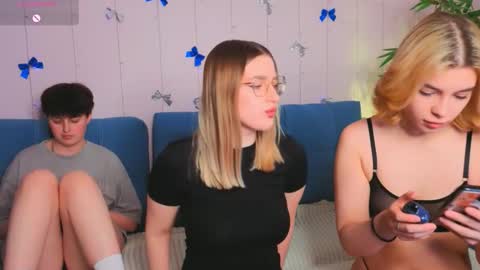 Danny and Kira online show from 12/16/25, 02:33