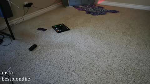 Snapshot of bestblondiiecb chatting on 02/02/25, 08:30 Chloe Next stream on Friday online show from 02/02/25, 08:30