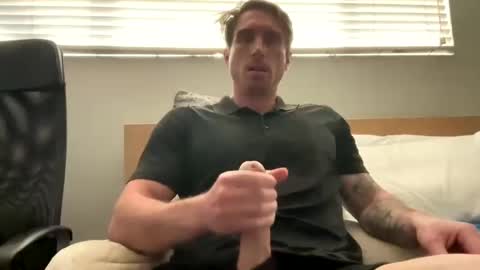 Snapshot of bestcoast35 chatting on 02/24/25, 09:52 Bestcoast3579 online show from 02/24/25, 09:52