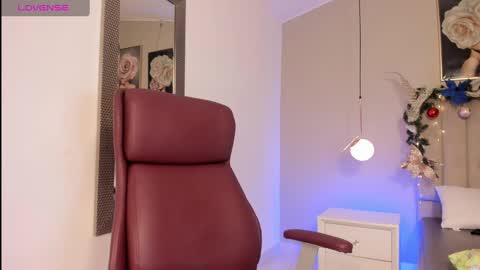 Snapshot of bestfamily chatting on 12/03/24, 02:36 Marilee online show from 12/03/24, 02:36