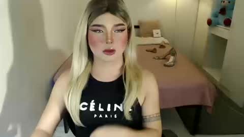 bestgirljulia online show from 09/23/25, 09:29