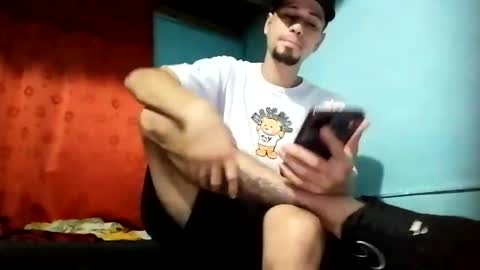 Snapshot of bestia_salvaje chatting on 01/12/25, 11:47 Andres online show from 01/12/25, 11:47