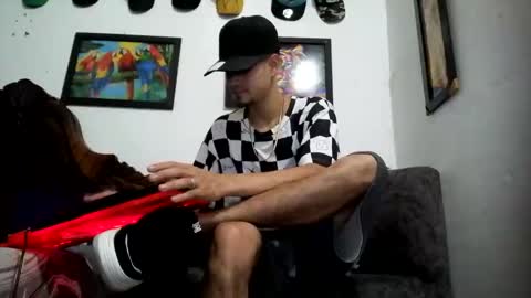 Snapshot of bestia_salvaje chatting on 02/25/25, 09:02 Andres online show from 02/25/25, 09:02