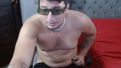 Snapshot of bestonmonda chatting on 12/18/25, 01:50 bestonmonda online show from 12/18/25, 01:50