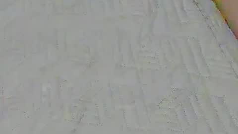 Snapshot of bestwayto_jerk chatting on 10/14/25, 01:06 ZYLITH online show from 10/14/25, 01:06