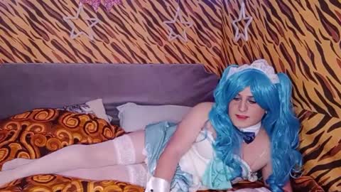 Elisabeth online show from 12/21/24, 10:08