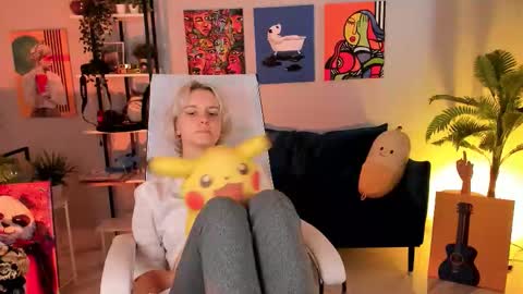 Snapshot of bethanycloud chatting on 10/04/25, 05:49 Bethany online show from 10/04/25, 05:49