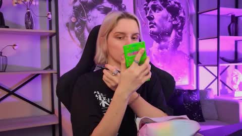 Snapshot of bethanycloud chatting on 01/15/26, 05:45 Bethany online show from 01/15/26, 05:45