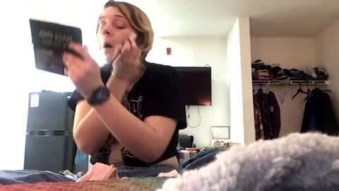 Bethanytakesitt online show from 12/31/24, 06:13