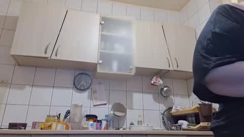 bethnorth online show from 12/20/25, 02:29