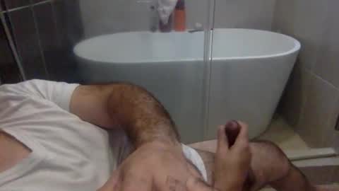 Snapshot of betoooox chatting on 12/21/24, 04:14 Virtual Gentleman online show from 12/21/24, 04:14