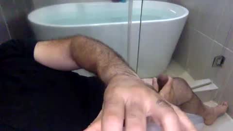 Snapshot of betoooox chatting on 10/13/25, 06:41 Virtual Gentleman online show from 10/13/25, 06:41