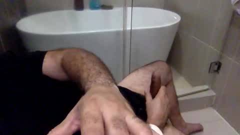 Snapshot of betoooox chatting on 12/18/25, 02:17 Virtual Gentleman online show from 12/18/25, 02:17