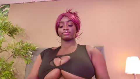 Snapshot of betsybennet chatting on 11/27/25, 09:39 BETSY online show from 11/27/25, 09:39