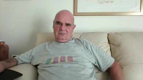 Snapshot of betta1 chatting on 09/15/25, 08:58 betta1 online show from 09/15/25, 08:58