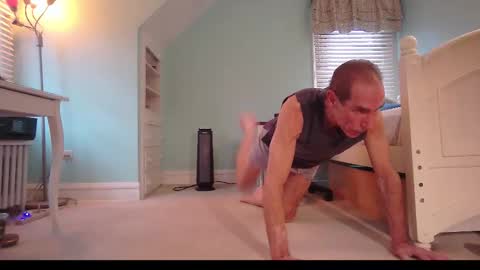 betterwithu2 online show from 11/25/25, 08:20