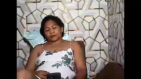 Snapshot of betty_83 chatting on 04/19/26, 12:48 betty_83 online show from 04/19/26, 12:48