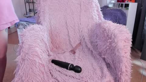 Dory make me happier online show from 03/25/26, 04:18