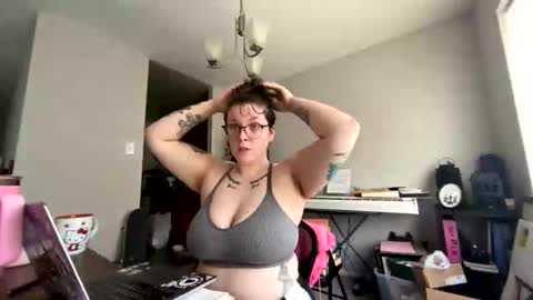 Snapshot of bettycake666 chatting on 02/03/26, 09:31 Betty Cake online show from 02/03/26, 09:31