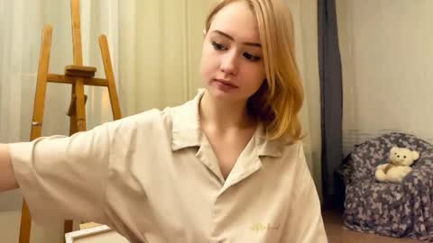 Snapshot of bettymorante chatting on 02/16/26, 12:23 Hinata online show from 02/16/26, 12:23