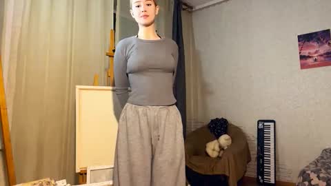 Snapshot of bettymorante chatting on 02/17/26, 12:01 Hinata online show from 02/17/26, 12:01