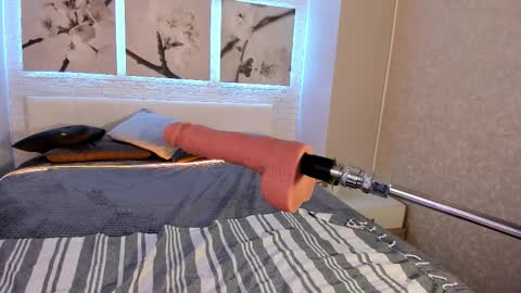 Betty online show from 11/28/25, 08:22