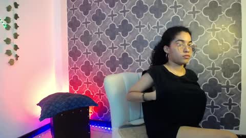 between two skins online show from 09/15/25, 04:12