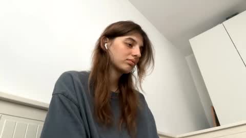 Snapshot of beulahweikert chatting on 06/11/26, 04:38 Lina online show from 06/11/26, 04:38