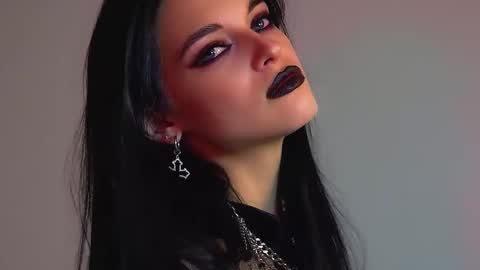 Snapshot of beverlyyork chatting on 11/11/25, 06:19 Beverly online show from 11/11/25, 06:19