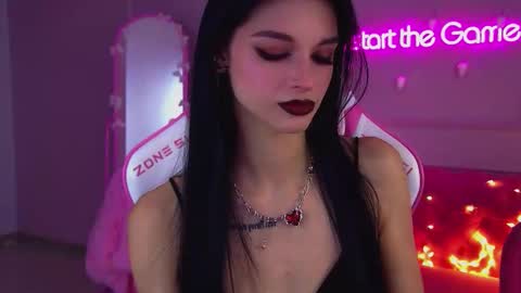 Snapshot of beverlyyork chatting on 12/03/25, 06:39 Beverly online show from 12/03/25, 06:39