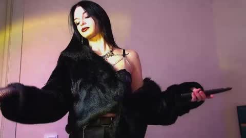 Beverly online show from 04/25/26, 06:49