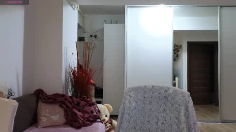   BeyonceDoll       Twitter DollBeyonce    online show from 02/28/26, 07:04