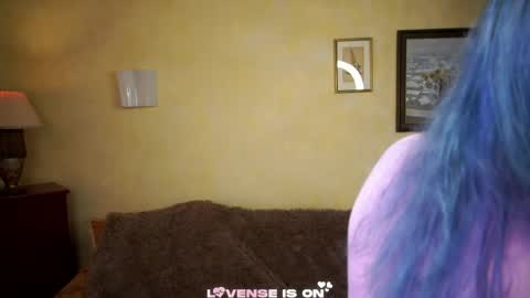 Eliz online show from 05/25/26, 02:39