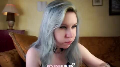 Snapshot of bezuya chatting on 06/19/26, 02:38 Eliz online show from 06/19/26, 02:38
