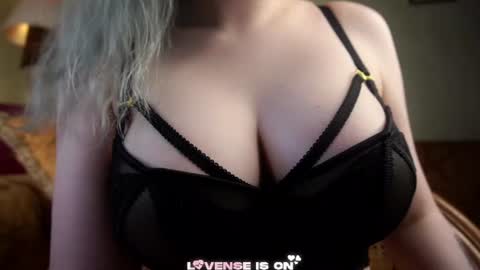Snapshot of bezuya chatting on 07/07/26, 06:47 Eliz online show from 07/07/26, 06:47