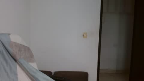Snapshot of bfernando_05 chatting on 03/30/26, 10:11 BAYRON online show from 03/30/26, 10:11