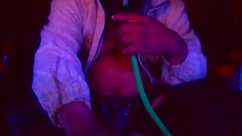 Snapshot of bff405 chatting on 01/17/26, 09:58 BigFreakyFreaky online show from 01/17/26, 09:58