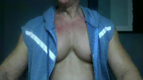 BGDKMUSCLEGUY - SELECTED BY CHATURBATE AS A TOP BROADCASTER FOR 2023 online show from 01/22/25, 02:04