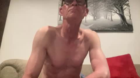 Snapshot of bgrade chatting on 09/28/25, 08:31 bgrade online show from 09/28/25, 08:31