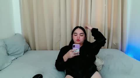 Snapshot of bhabytrans69 chatting on 05/15/26, 11:01 BHABY 3 online show from 05/15/26, 11:01