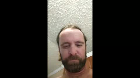 Snapshot of bharvey767097 chatting on 12/14/25, 04:12 bharvey767097 online show from 12/14/25, 04:12